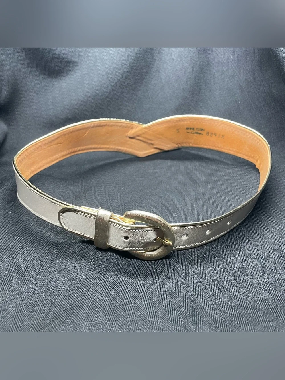 Anne Klein cream leather